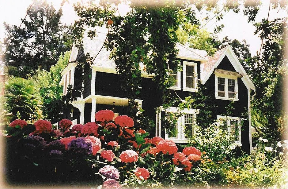15 Chestnut Ave photo 1