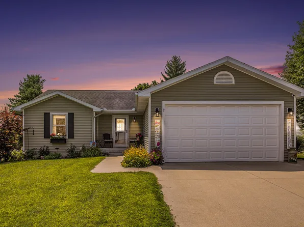 640 E Charles St, Hastings, MI 49058