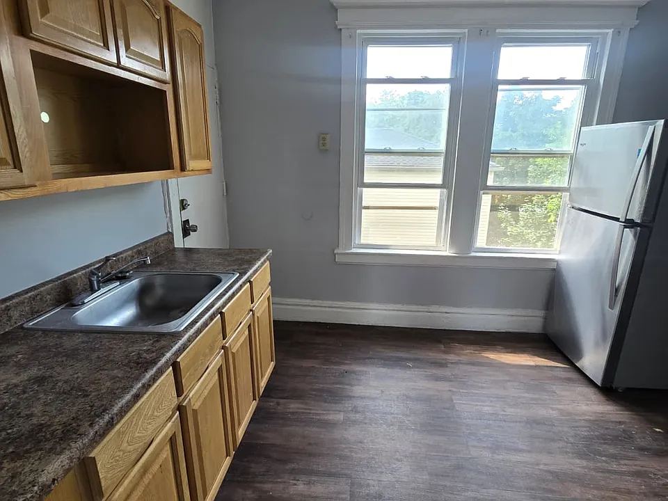 21 Vail St #3RA