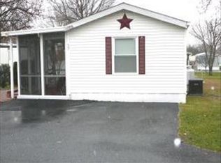 39 Coral Dr, Lititz, PA 17543