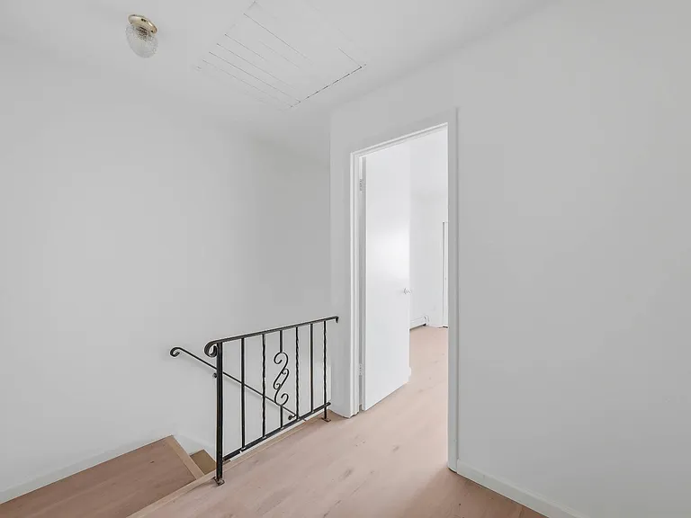 206 Chrystal Dr — Photo 13