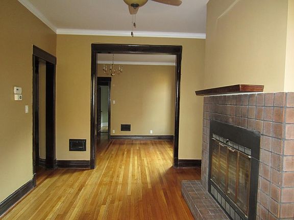 2nd image of 1263 W Ardmore Ave #2W
