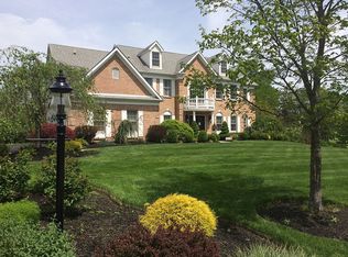 1363 Glen Acres Dr, North Wales, PA 19454