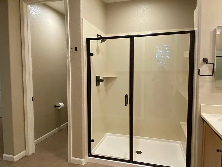 1053 Catalina Dr — Photo 17