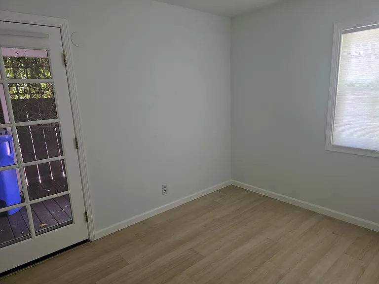 191 Pickwick Dr — Photo 6