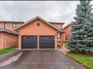 11 Murkar Cres, Whitby, ON L1N 8Y4