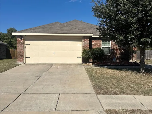3005 Iris Dr, Lancaster, TX 75146