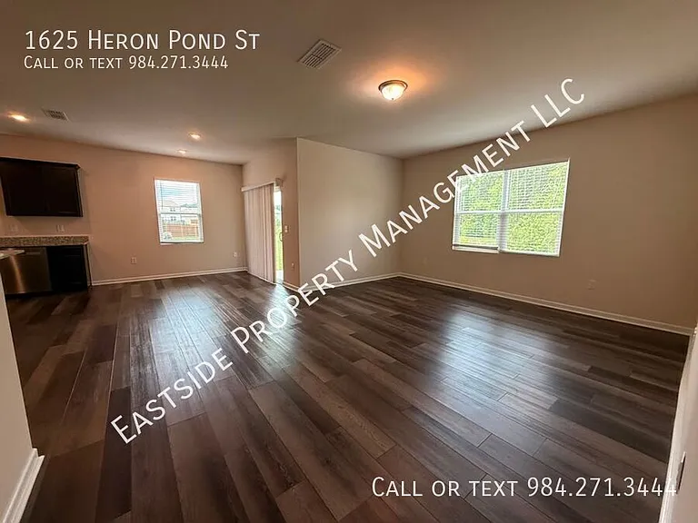 1625 Heron Pond St — Photo 6