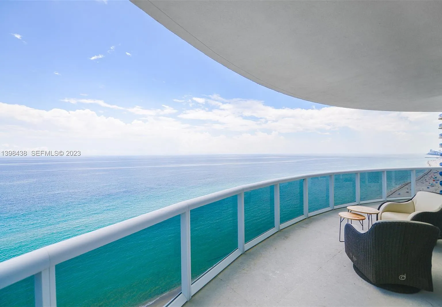 3 bed, 3.5 bath, 2768 sqft, $16,500 — Photo 1