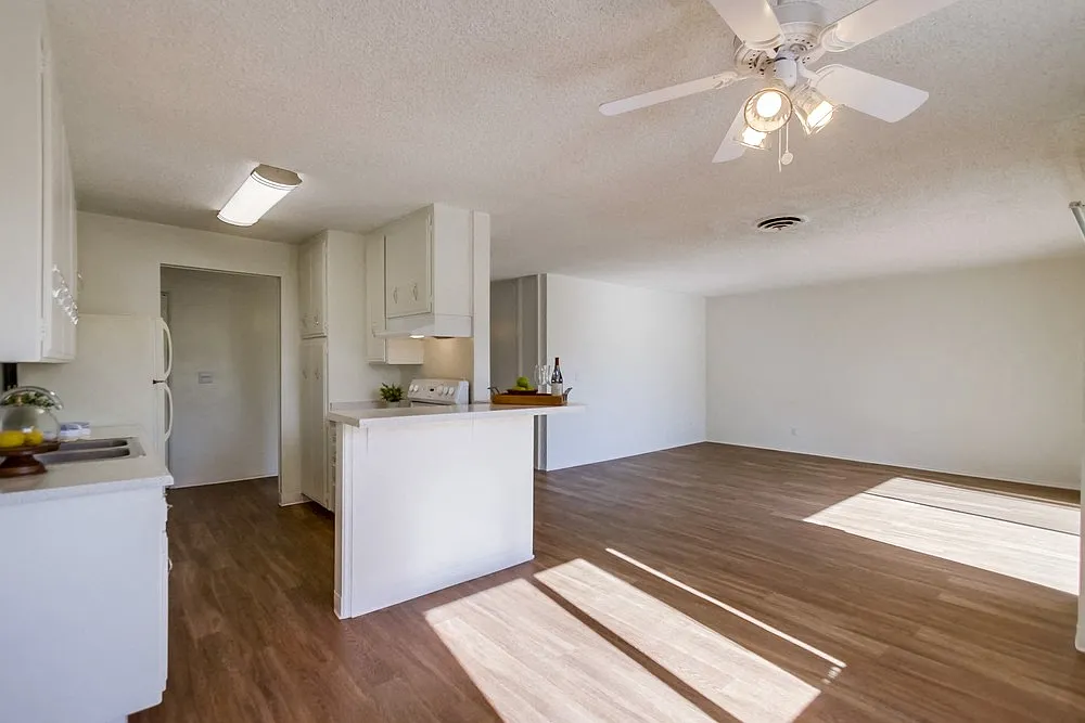 Villa Capri Apartments — Photo 2
