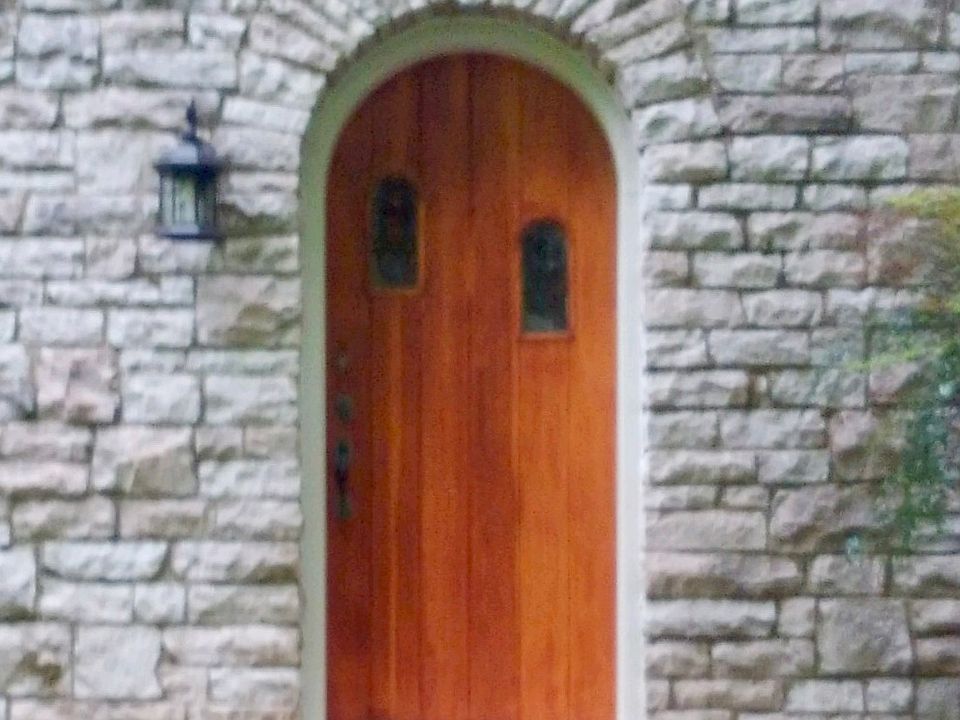 1st image of 106 Stonewall Dr