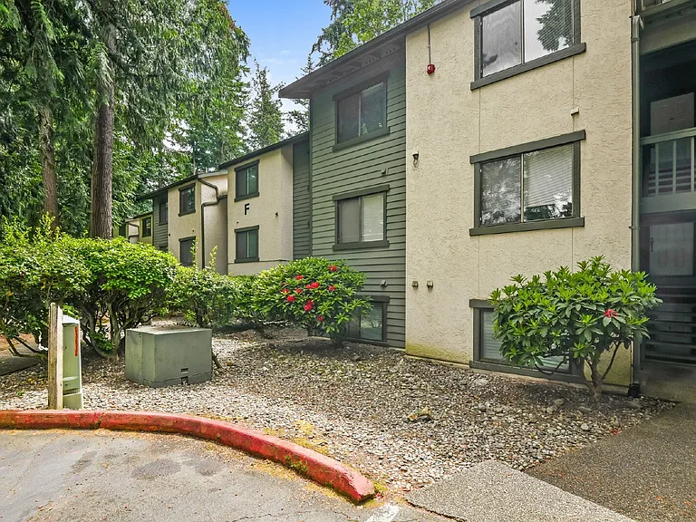 12721 NE 129th Ct #305 — Photo 1