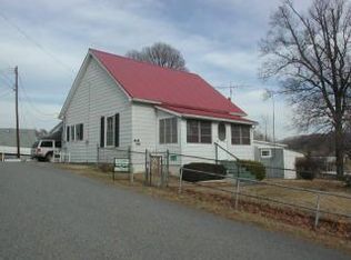 66 4th C St, Marion, NC 28752