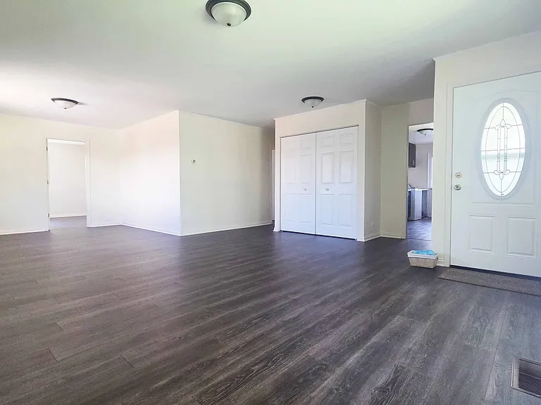 193 E Dennis Rd — Photo 5