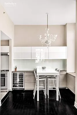 Sold by Sotheby's International Realty | media 5