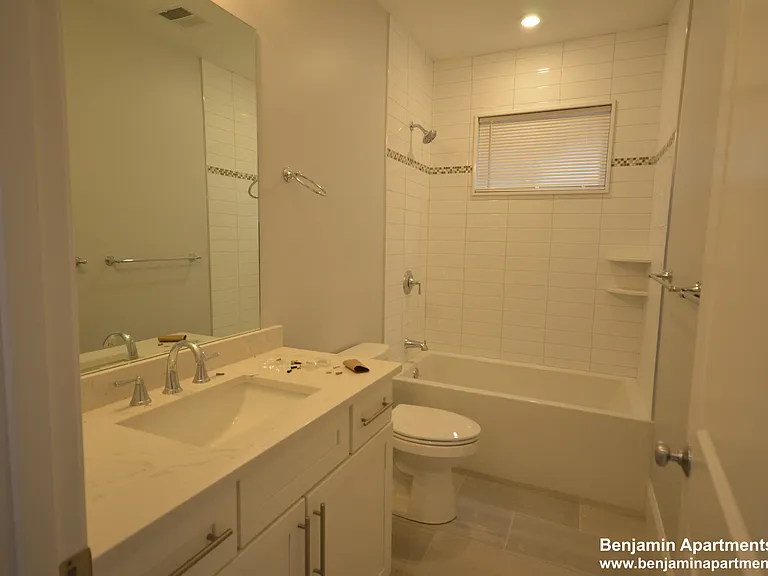 100 Brooks St #B — Photo 19