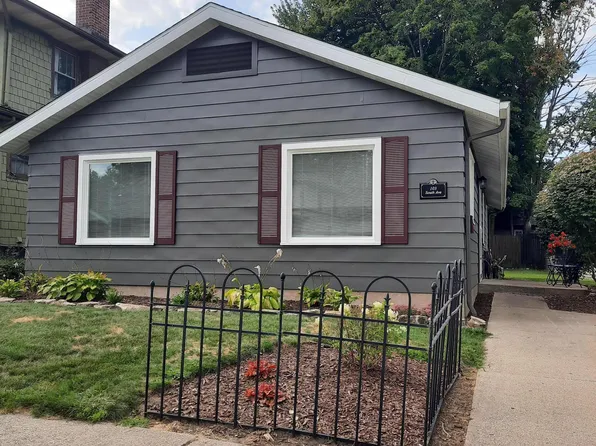 103 South Ave, La Porte, IN 46350