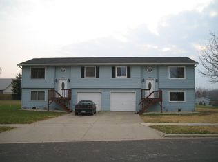 704 Coventry Cir, Fort Atkinson, WI 53538