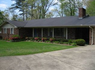 722 Elmwood Dr, Meridian, MS 39301