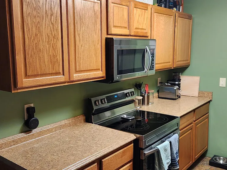 4650 Reka Dr #F17 — Photo 3