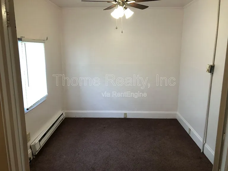 517 NE Main St — Photo 13