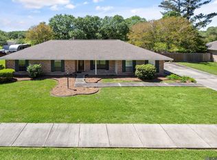 6545 Fennwood Dr, Zachary, LA 70791