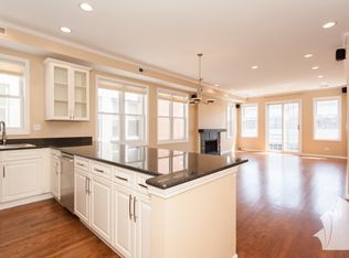 1326 W Belmont Ave #B3E, Chicago, IL 60657