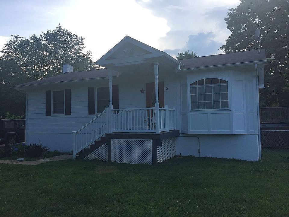 1st image of 13 Forest Dr