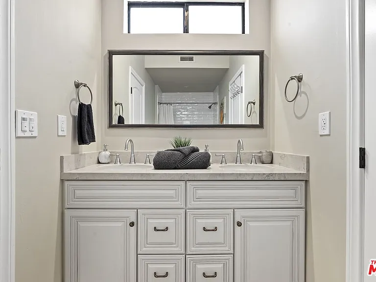 5940 Manola Way — Photo 36
