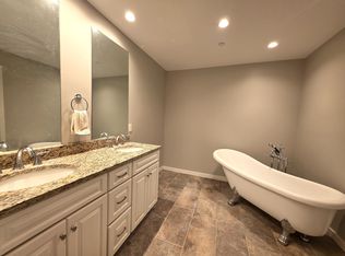 133 Harbour Close, New Haven, CT 06519