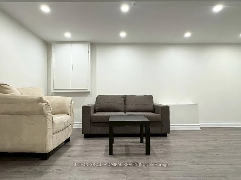 7 Judith Ave #BASEMENT — Photo 3