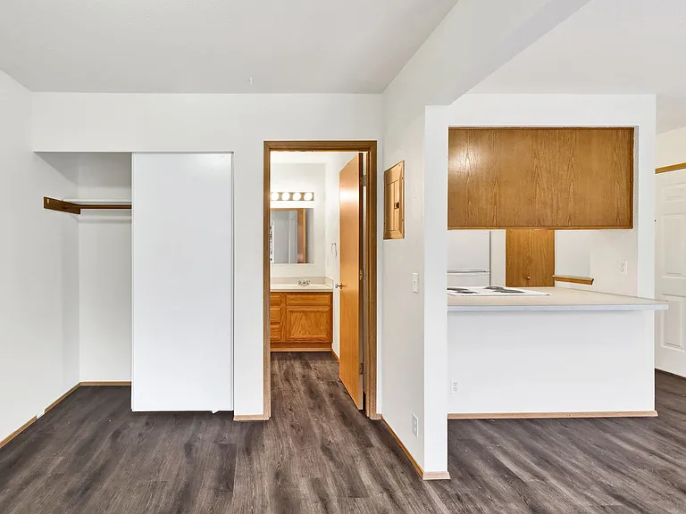 1011 23rd St — Photo 22