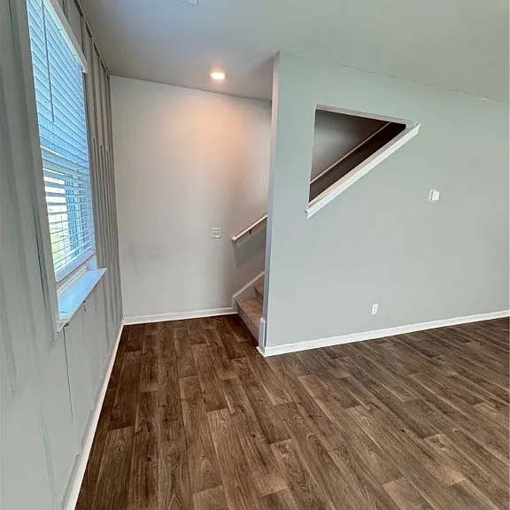 147 Troupe Dr — Photo 13