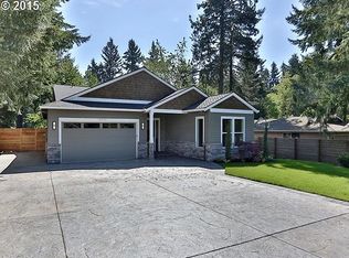 18430 Pilkington Rd, Lake Oswego, OR 97035