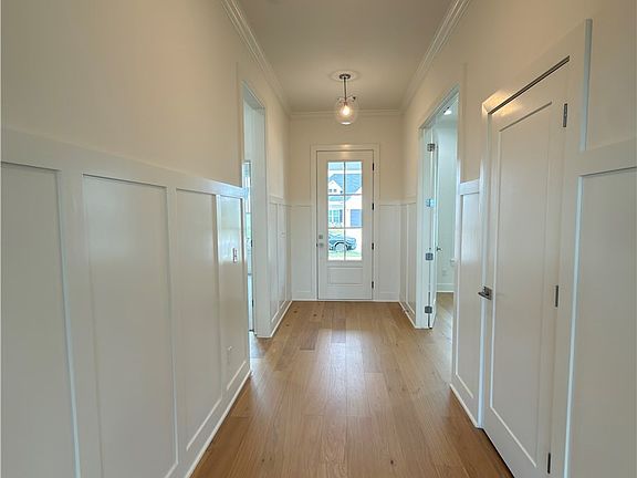 2nd image of 2708 Lunar Ave
