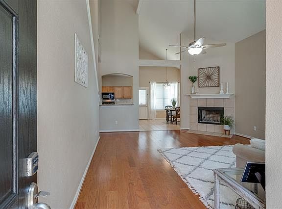 4th image of 11637 Maddie Ave