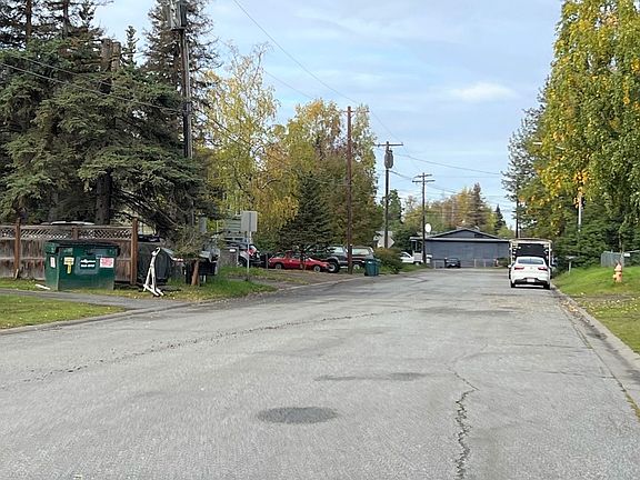 5th image of 2210 Roosevelt Dr