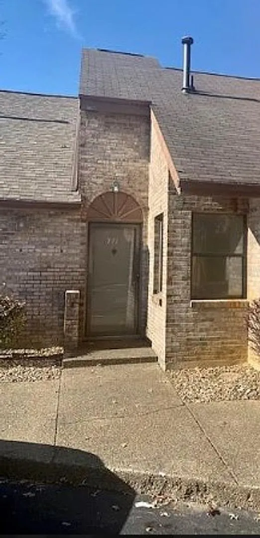 2 bedroom 1 bathroom condo! — Photo 1