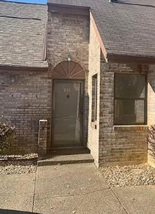 1st image of 711 Chuck Gray Ct