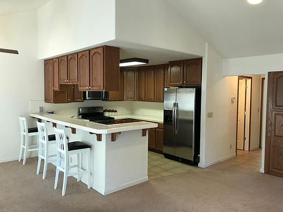 3rd image of 1099 Herbert Ave