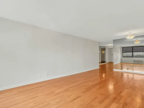 7004 Blvd East image 8 of 34