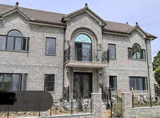 (Undisclosed Address), College Point, NY 11356