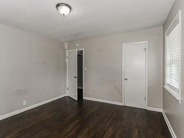 1116 Hayes Rd — Photo 9
