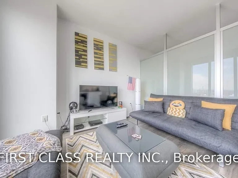 426 University Ave #1901 — Photo 20