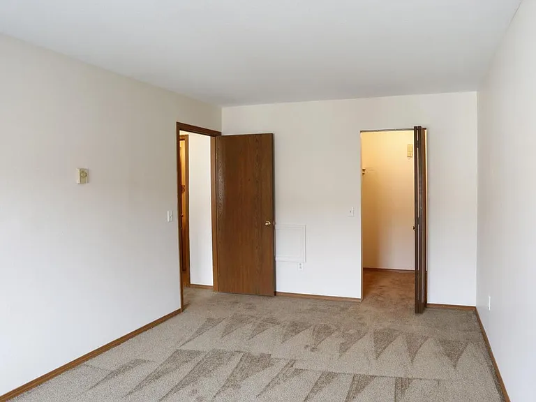 Walbridge Apartments — Photo 7
