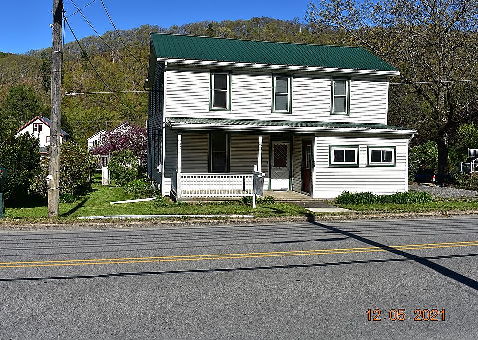 Front view - office on right