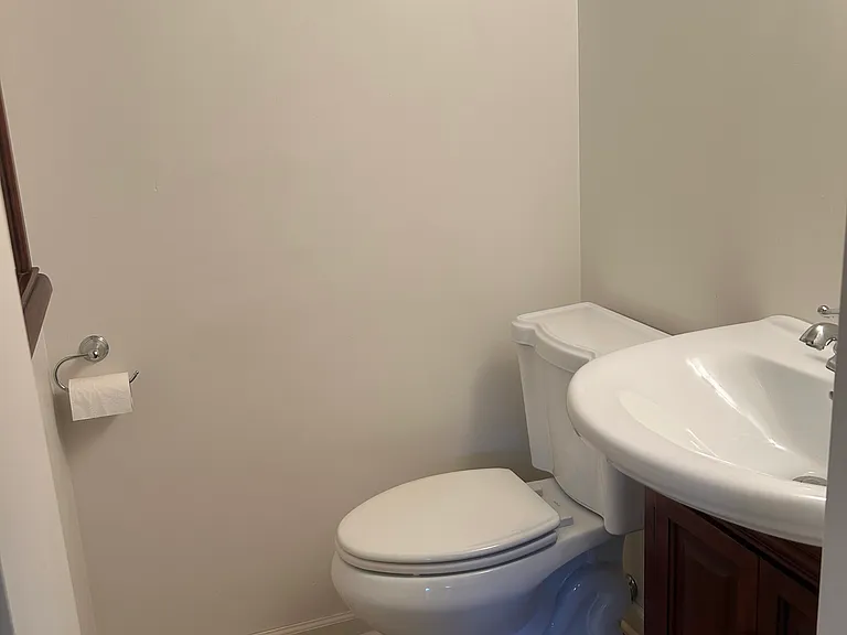 108 Sharbot Ct — Photo 15