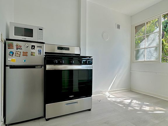 Kitchen appliances