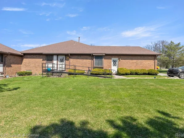 3345 Heritage Pkwy, Dearborn, MI 48124