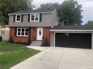 286 Meadow Dr, North Tonawanda, NY 14120